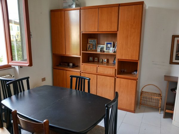 casa indipendente in vendita a Sarzana