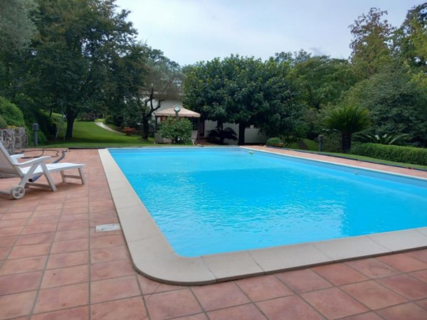 casa indipendente in vendita a Sarzana