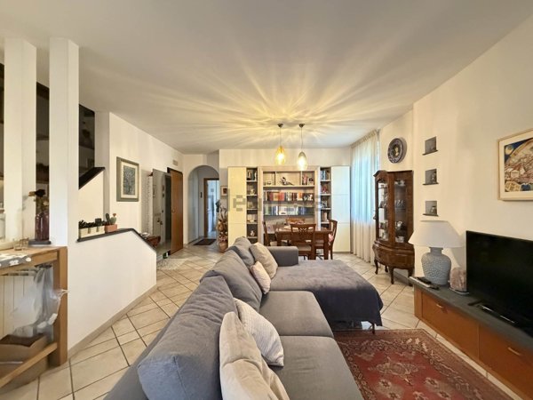 appartamento in vendita a Sarzana