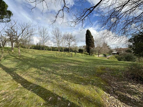 casa indipendente in vendita a Sarzana in zona Falcinello