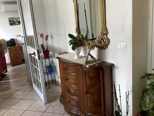 casa indipendente in vendita a Sarzana in zona Falcinello