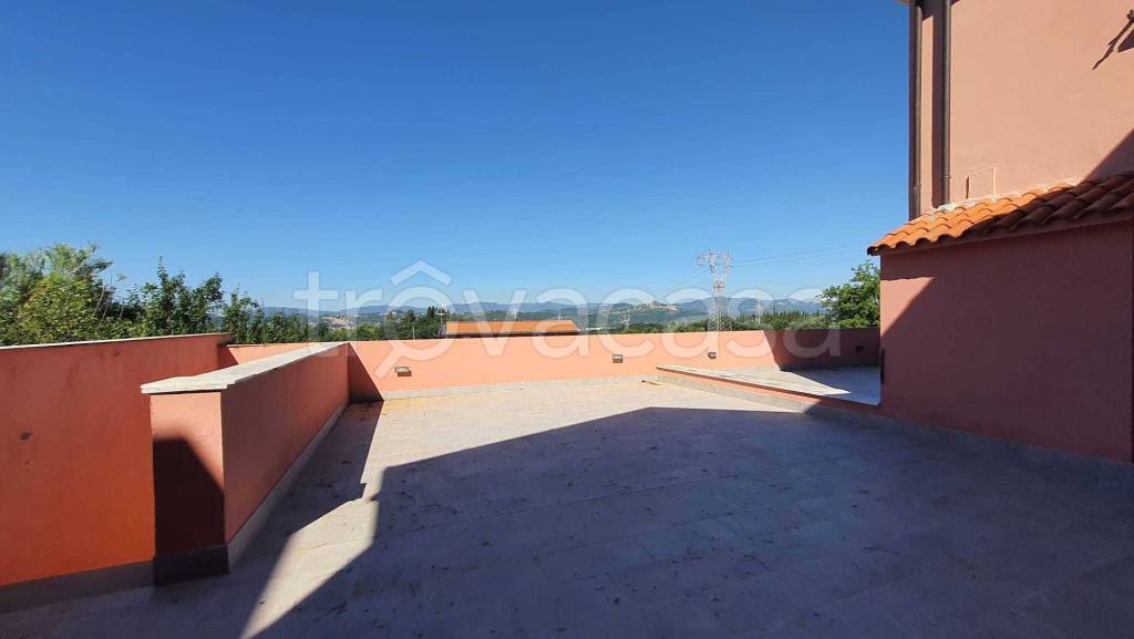 casa indipendente in vendita a Sarzana in zona Falcinello