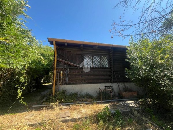 casa indipendente in vendita a Sarzana