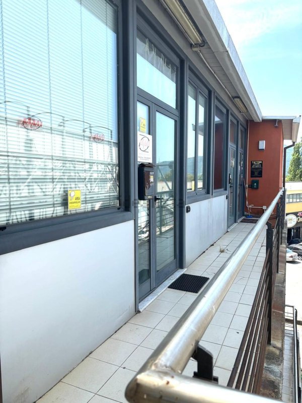 ufficio in vendita a Sarzana