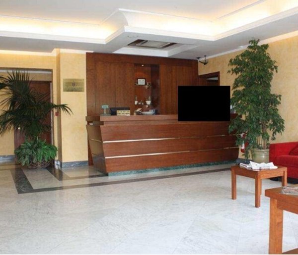 intera palazzina in vendita a Sarzana