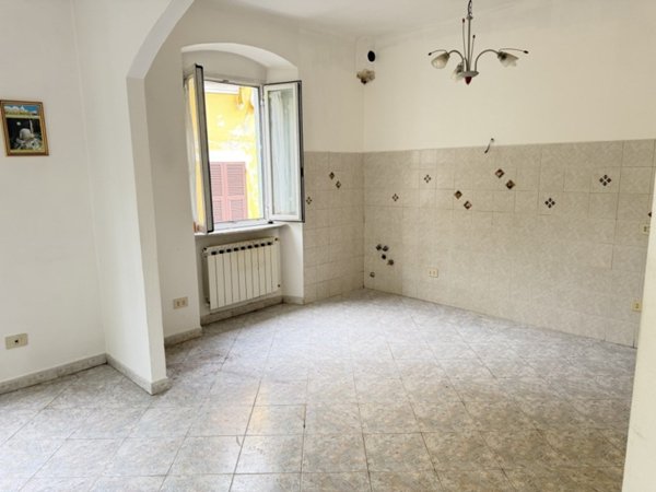 appartamento in vendita a Sarzana