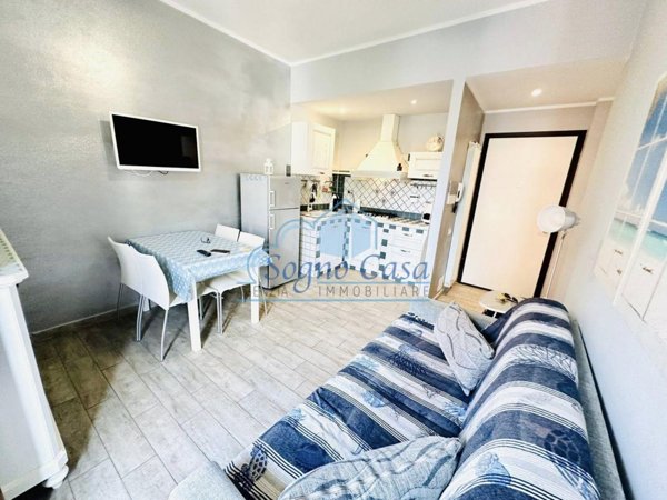 appartamento in vendita a Sarzana in zona Marinella di Sarzana