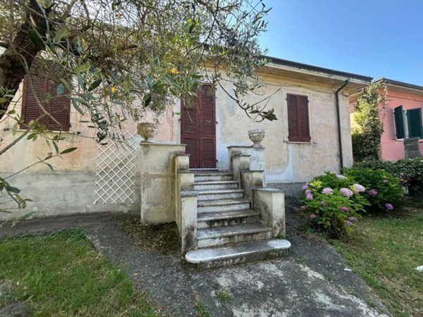 villetta a schiera in vendita a Sarzana