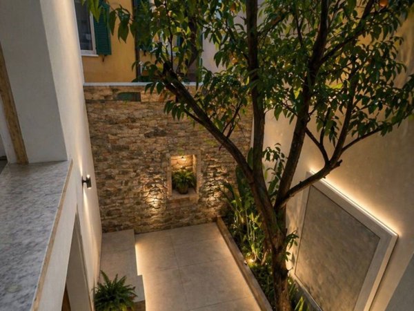 casa indipendente in vendita a Sarzana