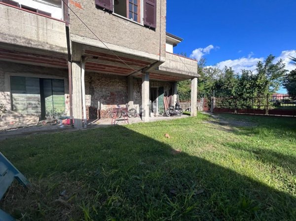 appartamento in vendita a Sarzana in zona San Lazzaro