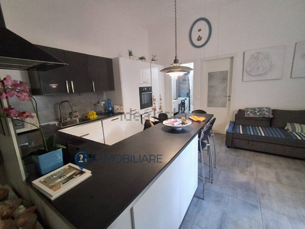 appartamento in vendita a Sarzana in zona Marinella di Sarzana