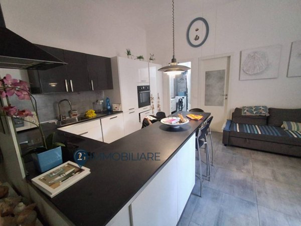 appartamento in vendita a Sarzana in zona Marinella di Sarzana