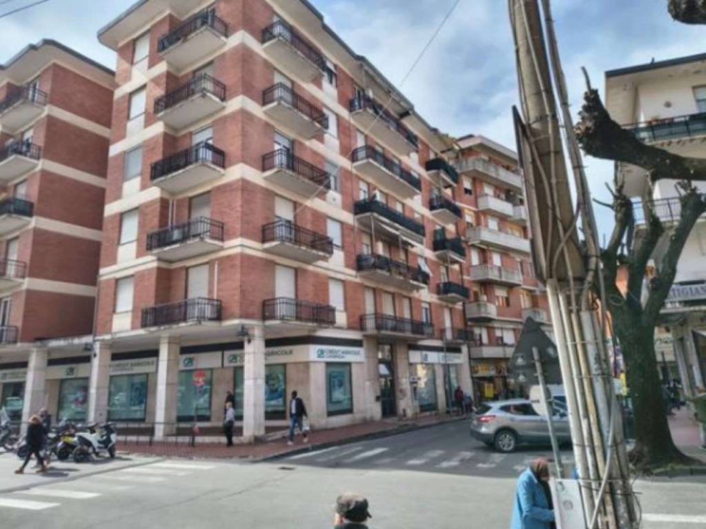 ufficio in vendita a Sarzana