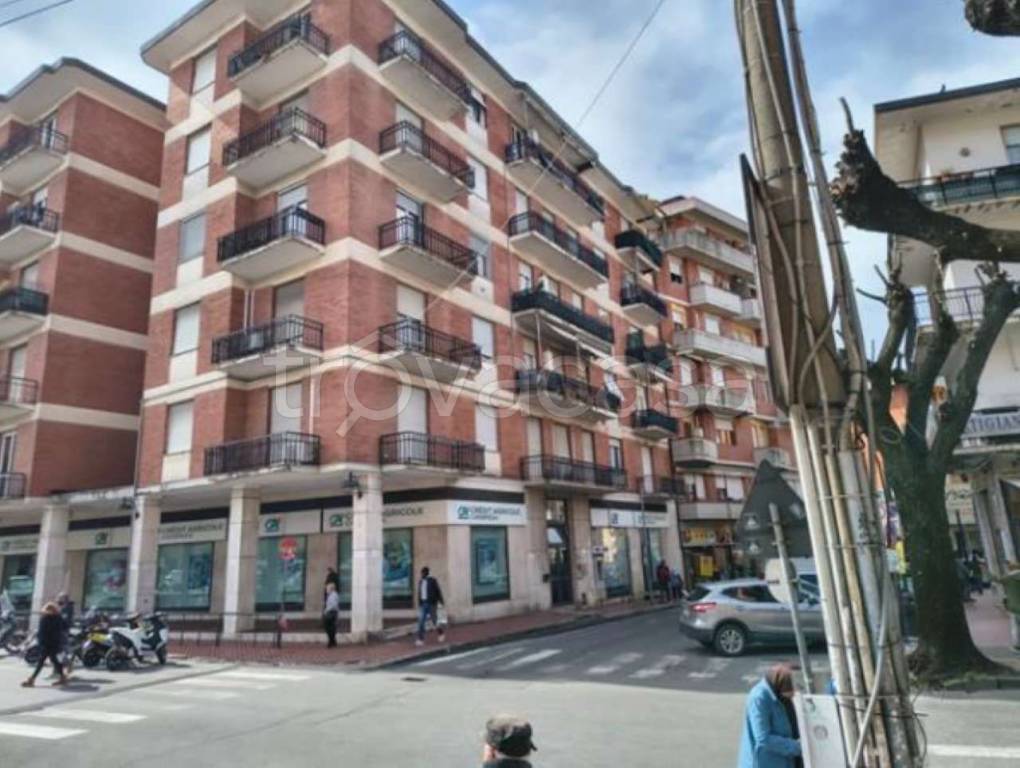 ufficio in vendita a Sarzana