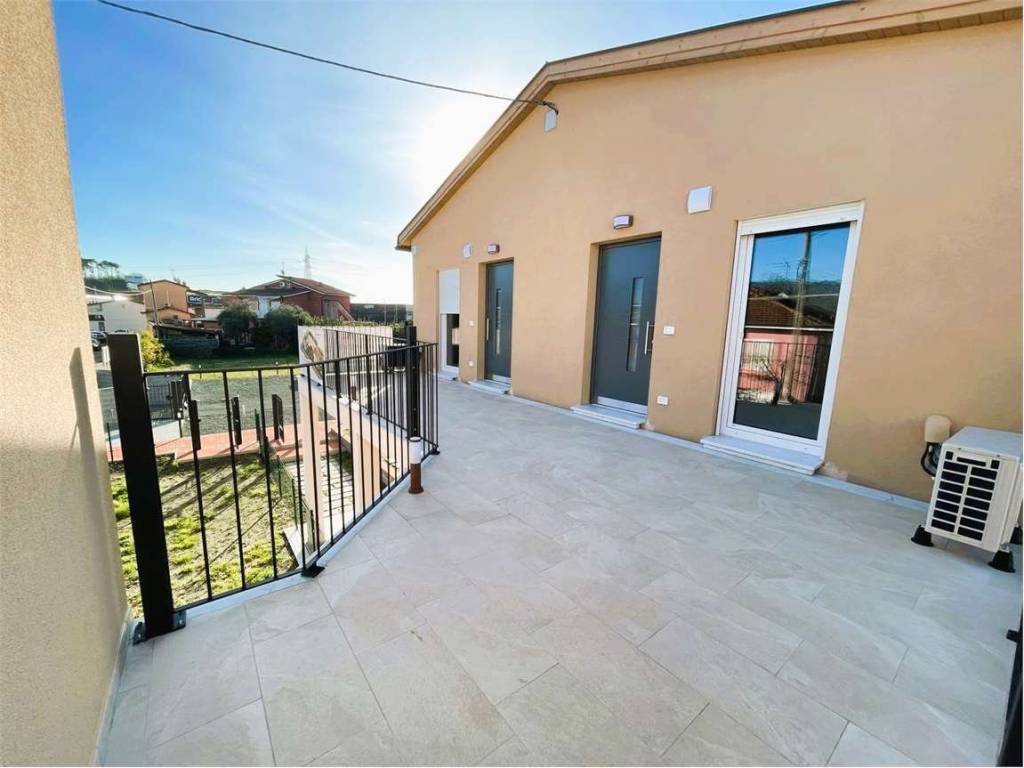 appartamento in vendita a Sarzana