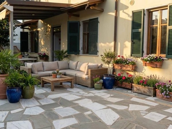 casa indipendente in vendita a Sarzana