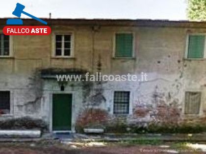 casa indipendente in vendita a Sarzana in zona Marinella di Sarzana