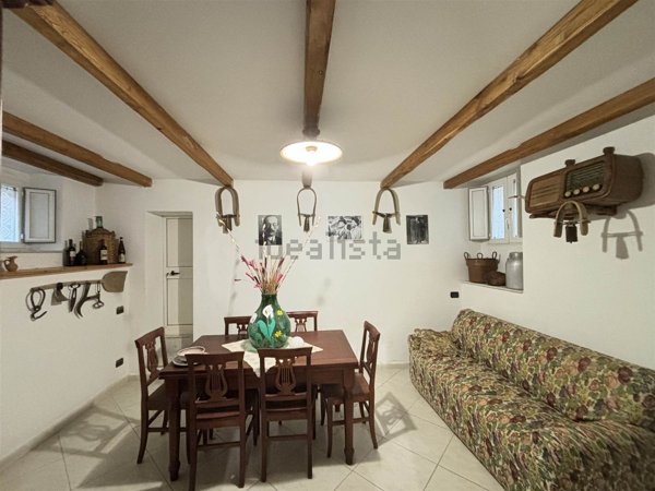 casa semindipendente in vendita a Sarzana