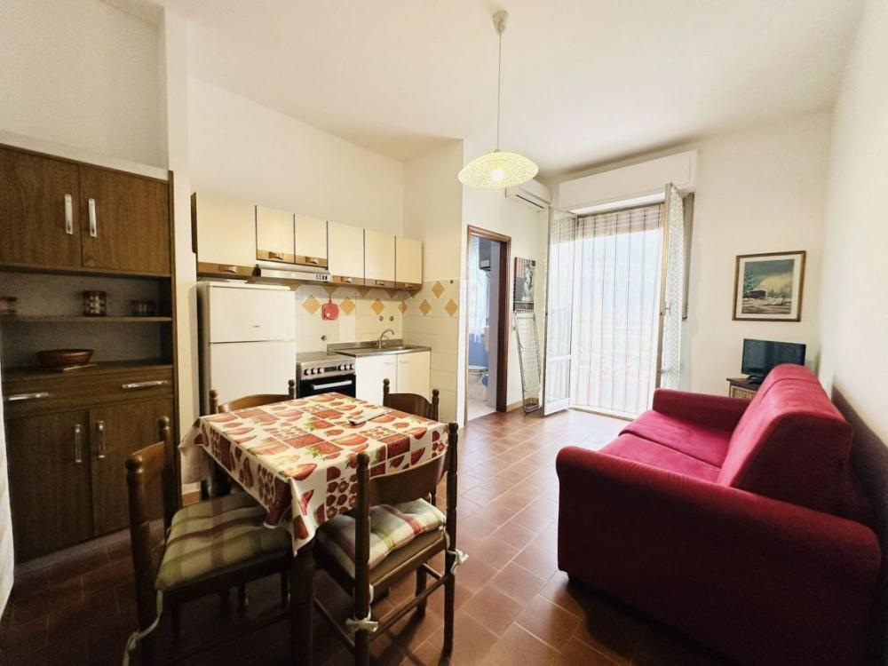 appartamento in vendita a Sarzana in zona Marinella di Sarzana