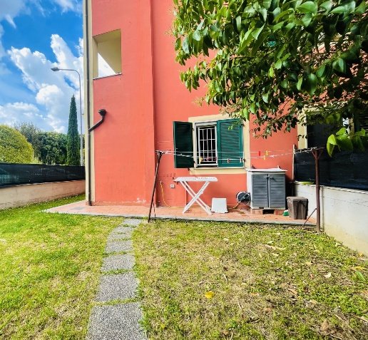 appartamento in vendita a Sarzana