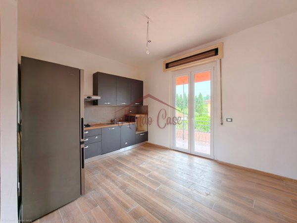 casa indipendente in vendita a Sarzana
