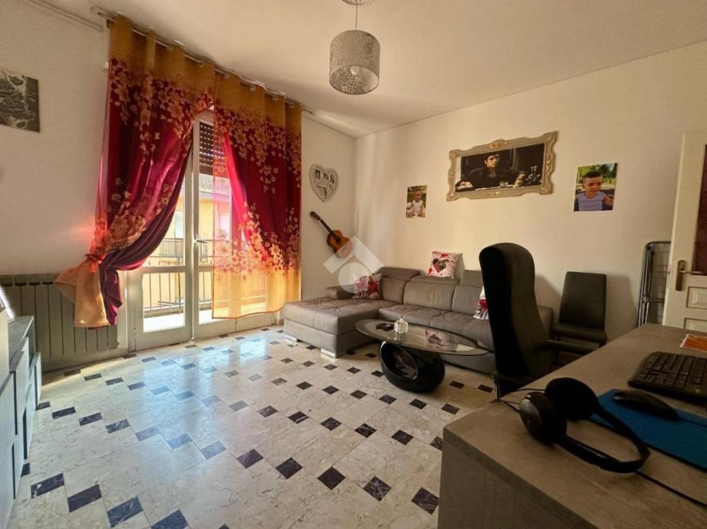 appartamento in vendita a Sarzana