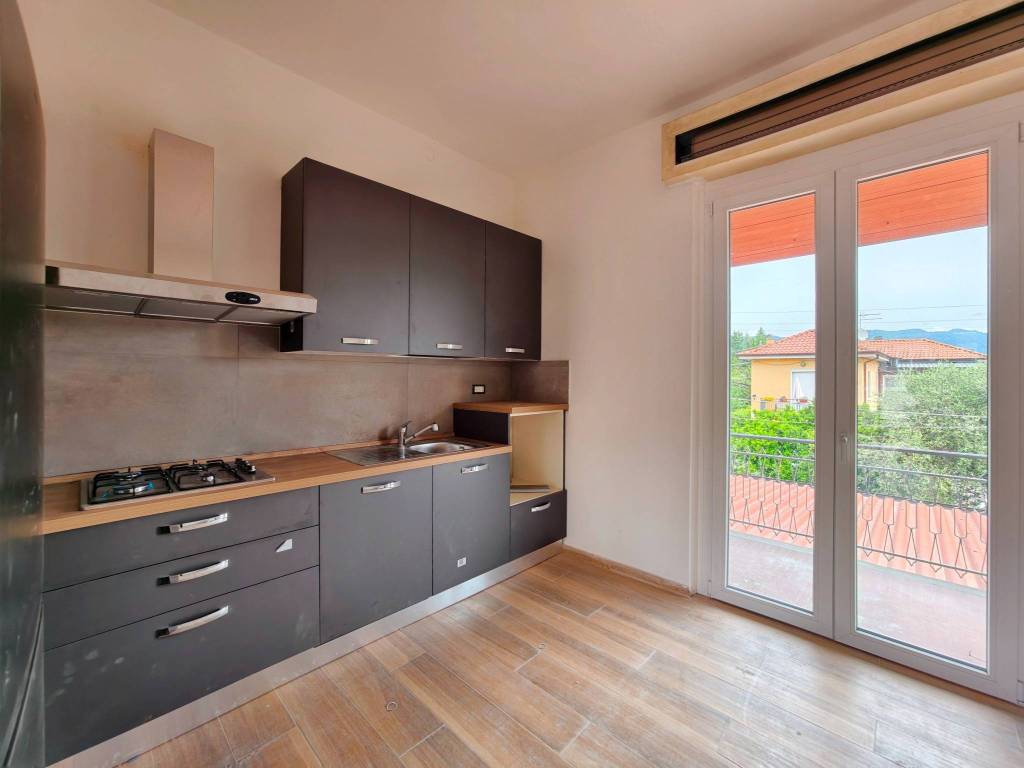 appartamento in vendita a Sarzana