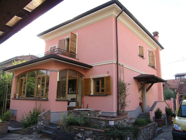 casa indipendente in vendita a Sarzana in zona Falcinello