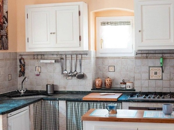 casa indipendente in vendita a Sarzana in zona Falcinello