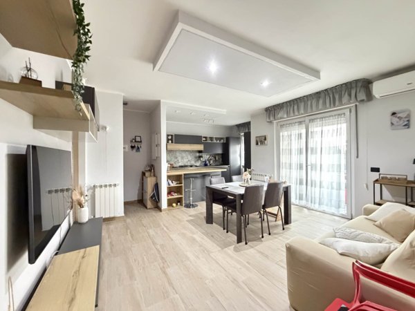 appartamento in vendita a Sarzana