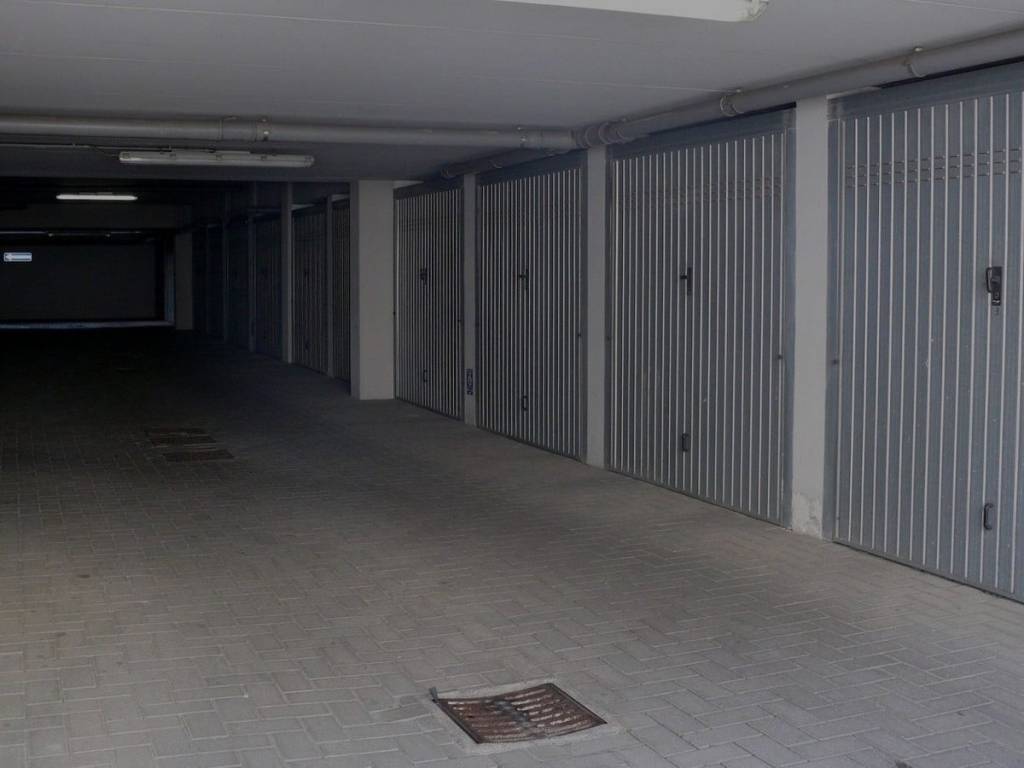 negozio in vendita a Sarzana