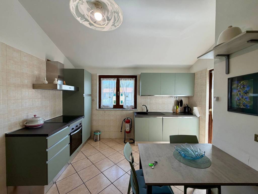 appartamento in vendita a Sarzana in zona Falcinello