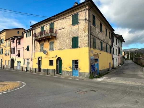appartamento in vendita a Sarzana in zona Falcinello