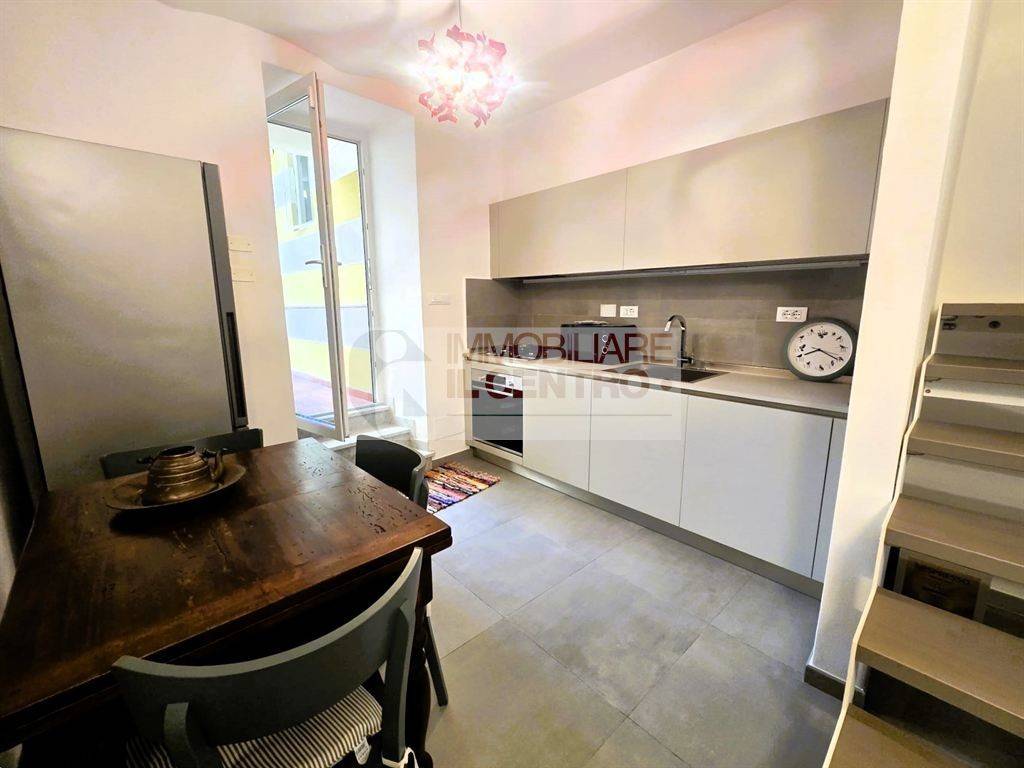 casa indipendente in vendita a Sarzana in zona San Lazzaro