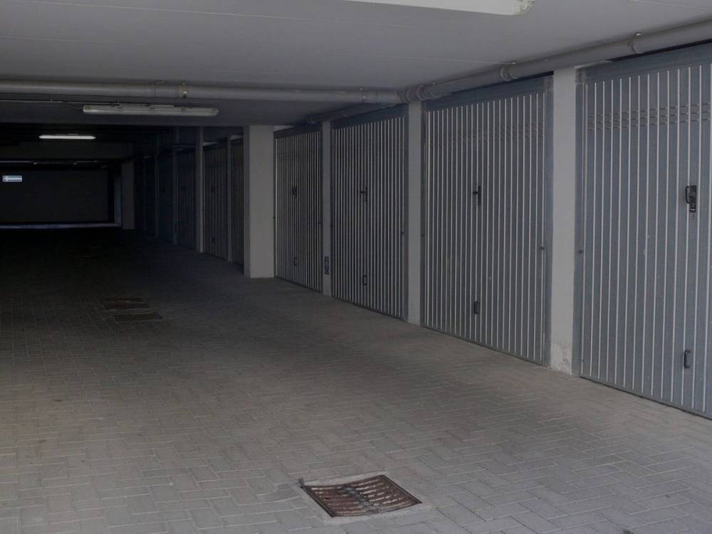 locale di sgombero in vendita a Sarzana