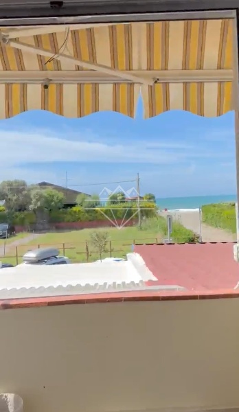 appartamento in vendita a Sarzana in zona Marinella di Sarzana