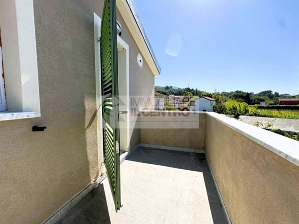 casa indipendente in vendita a Sarzana in zona San Lazzaro