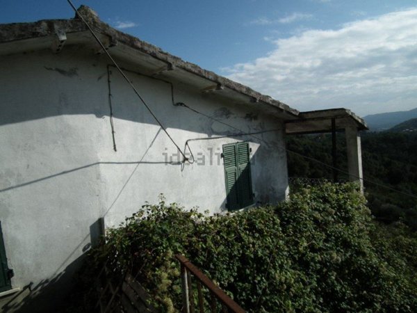 quadrivano in vendita a Sarzana in zona Falcinello
