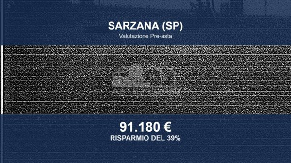locale commerciale in vendita a Sarzana