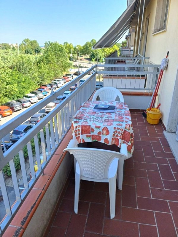 appartamento in vendita a Sarzana in zona Marinella di Sarzana