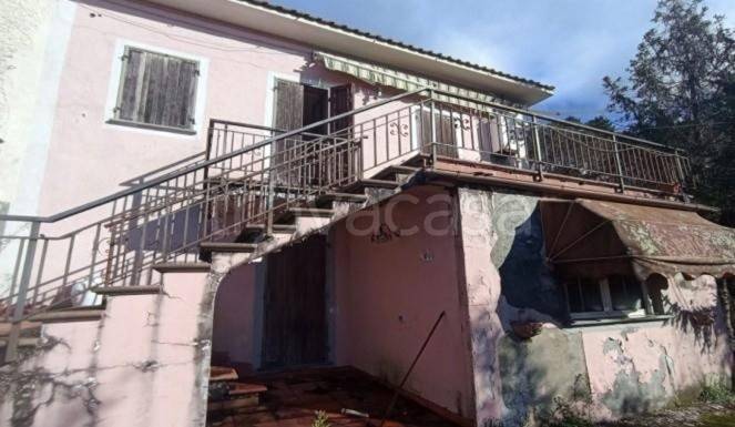 terreno edificabile in vendita a Sarzana in zona Falcinello