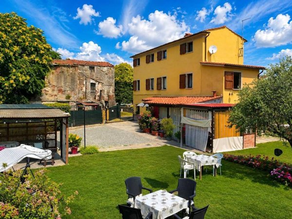 casa indipendente in vendita a Sarzana in zona San Lazzaro