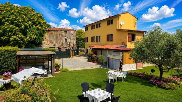 casa indipendente in vendita a Sarzana in zona San Lazzaro
