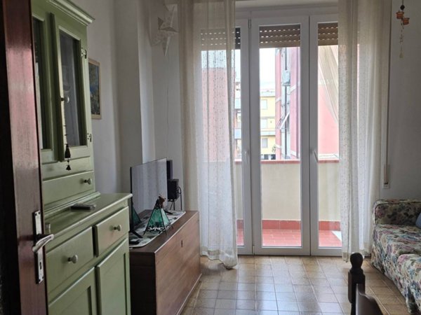 appartamento in vendita a Sarzana in zona Marinella di Sarzana