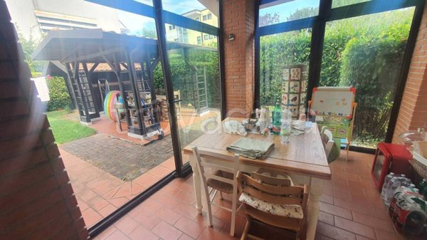 casa indipendente in vendita a Sarzana