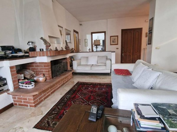 casa indipendente in vendita a Sarzana in zona San Lazzaro