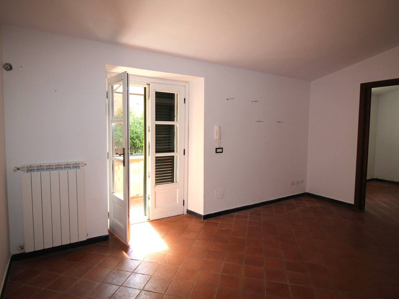 casa indipendente in vendita a Sarzana