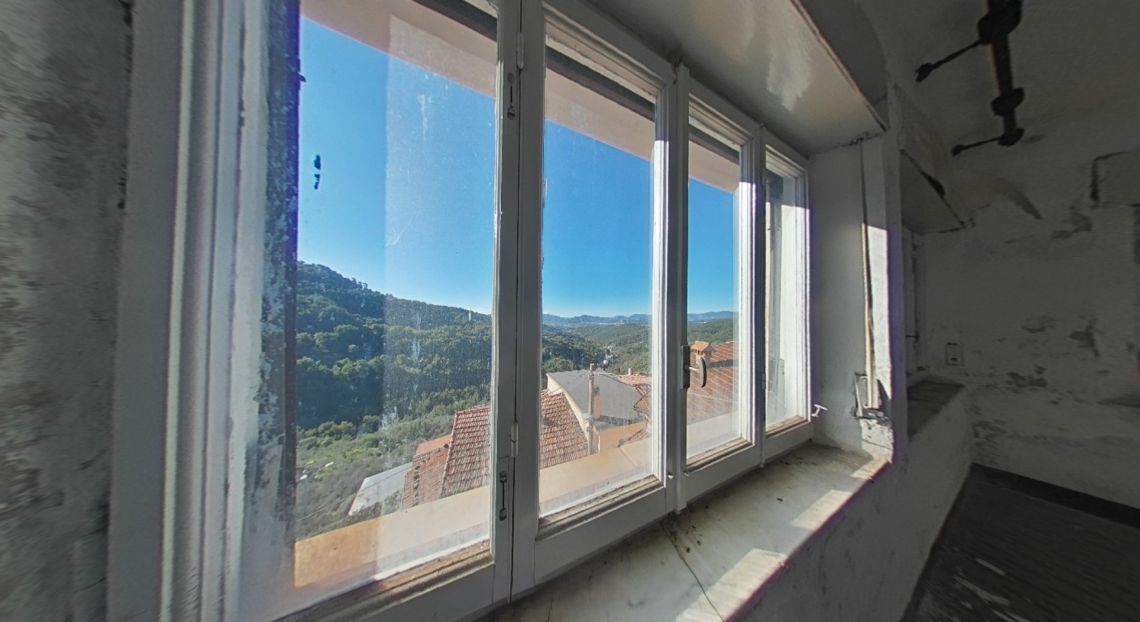 appartamento in vendita a Sarzana in zona Falcinello