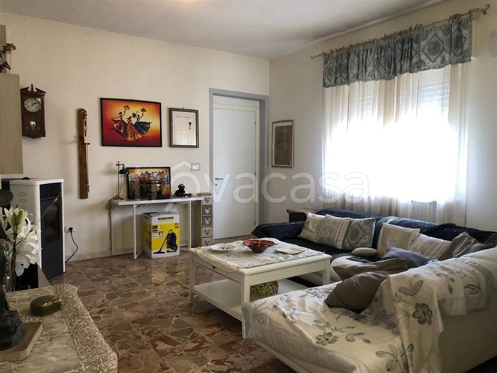 appartamento in vendita a Sarzana