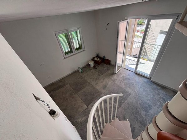 casa indipendente in vendita a Sarzana in zona San Lazzaro